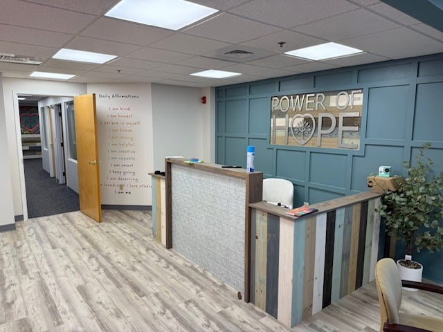 teen therapy center near me